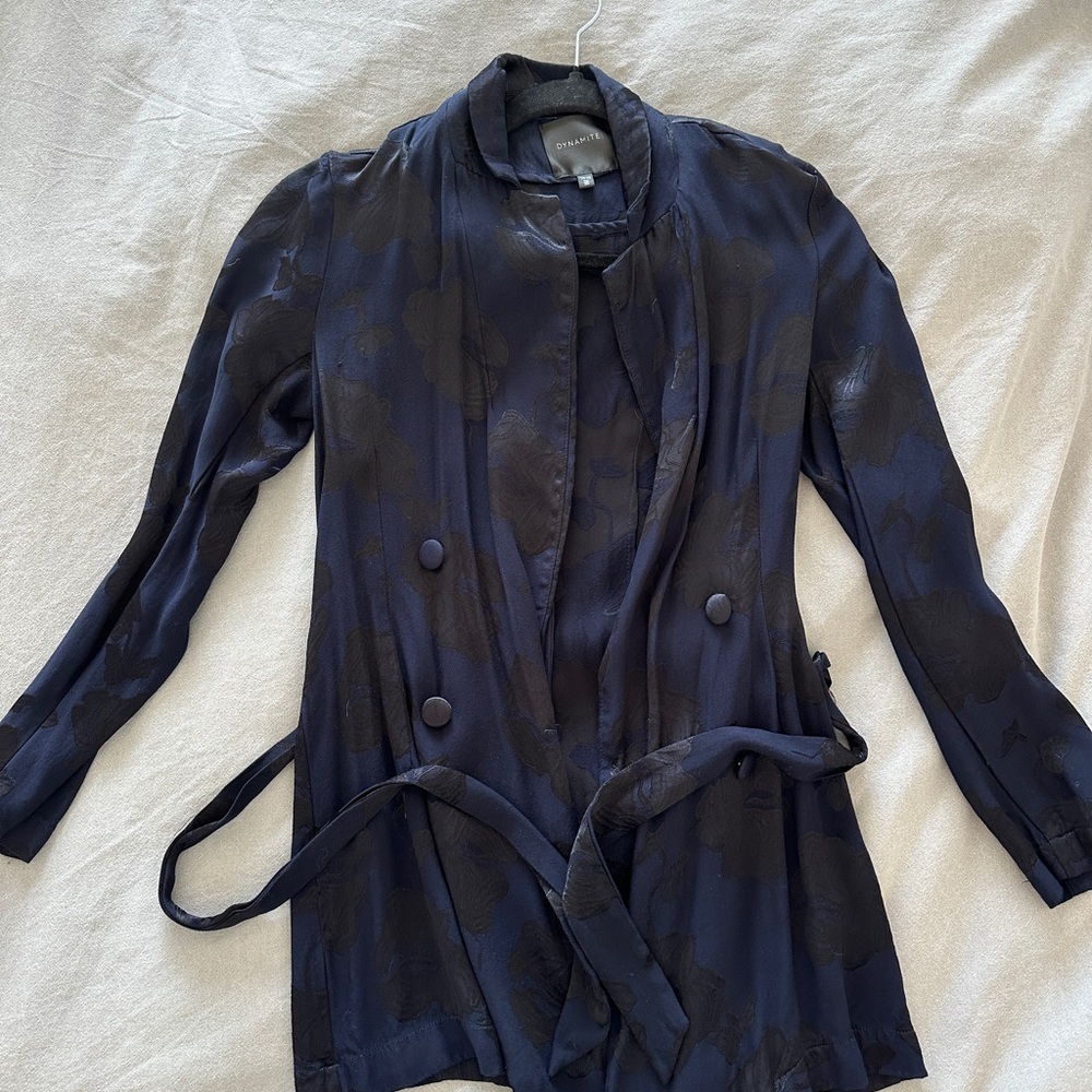 Dynamite Elegant Navy & Black Double-Breasted Women's Jacket